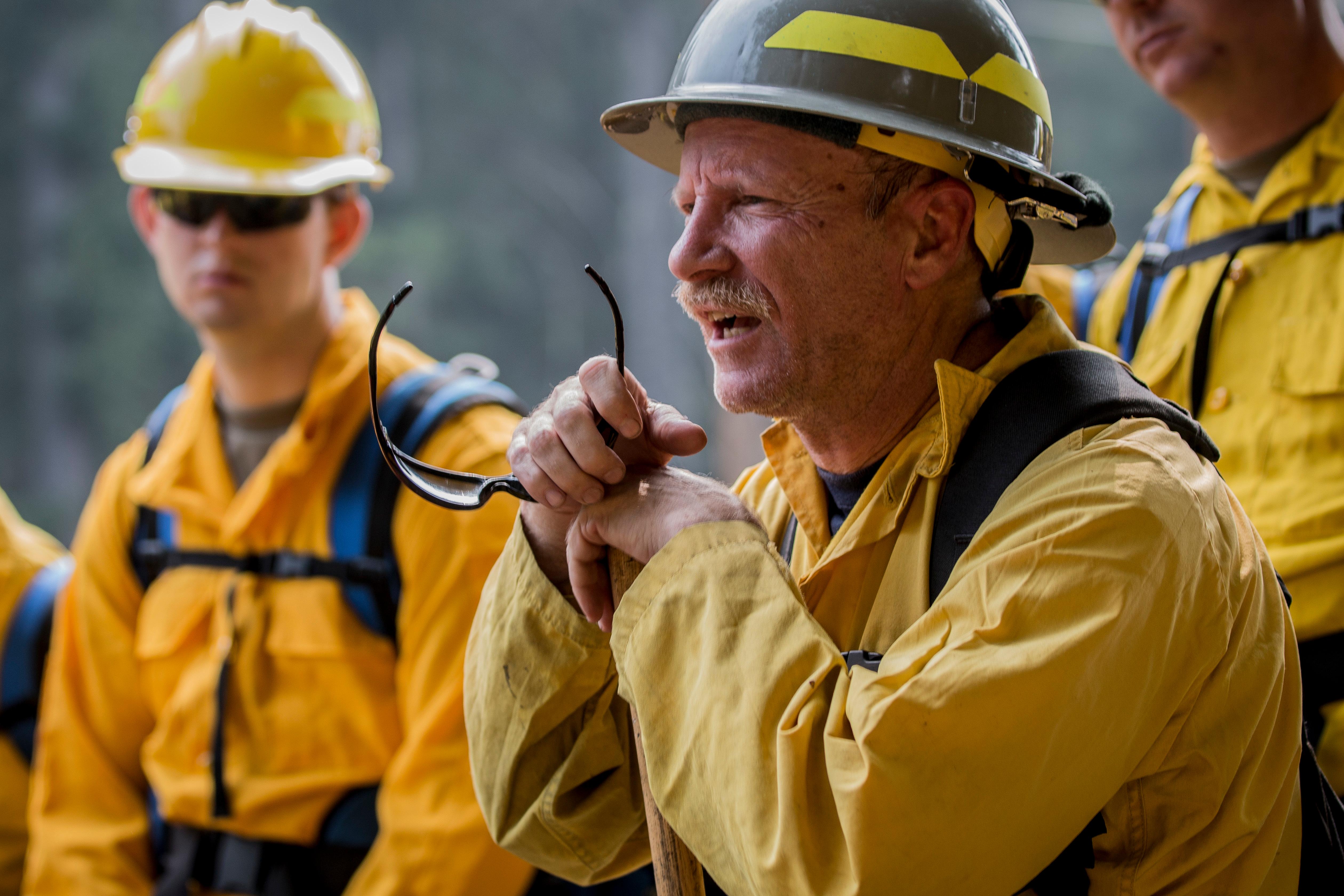 Soldiers training as wildland firefighters in Oregon learn from all