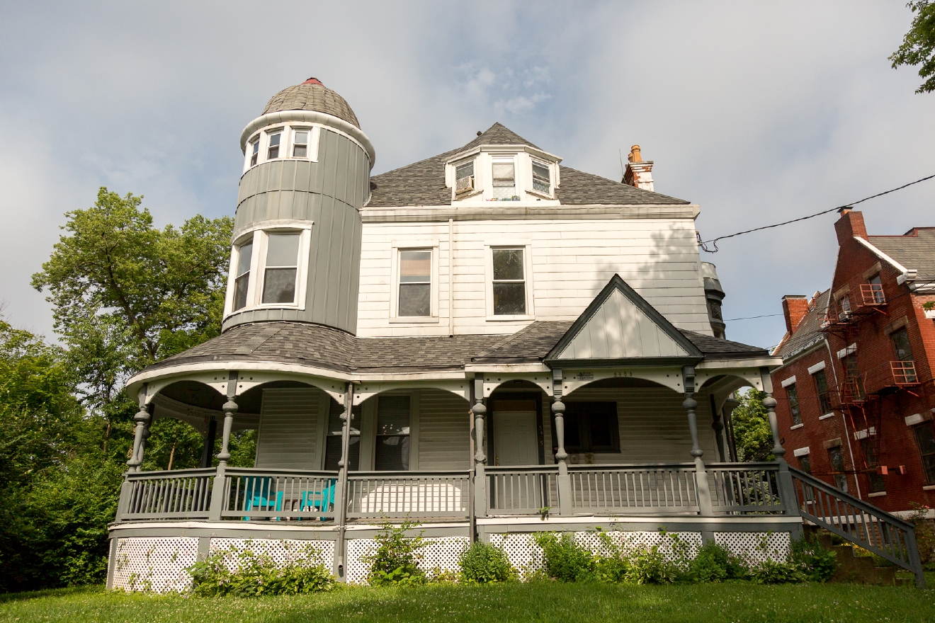 Photo Tour The Lovely Homes Of Clifton Cincinnati Refined