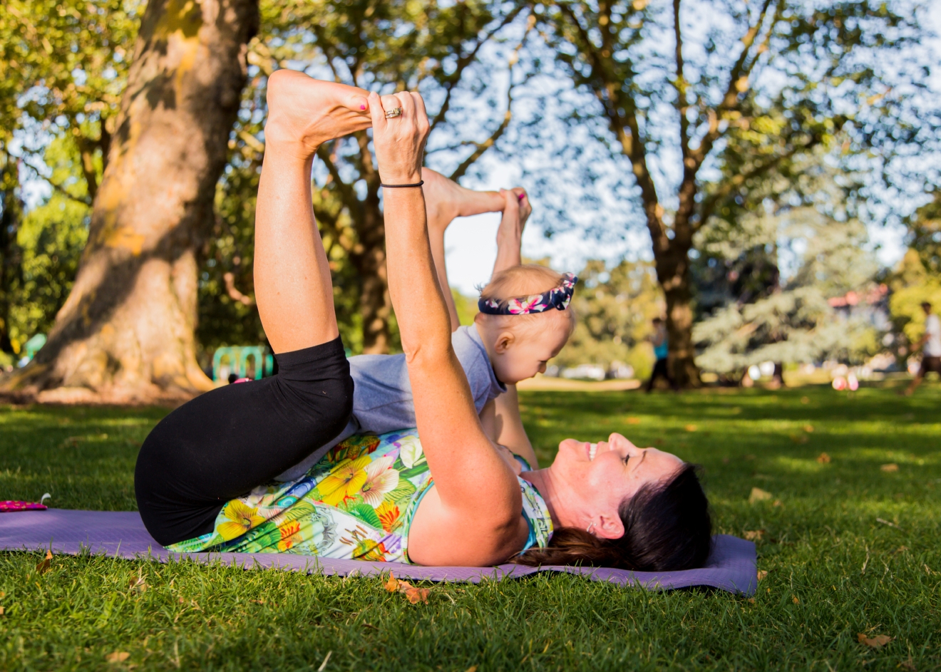 These mommyandme yoga poses are ALMOST too cute Seattle Refined