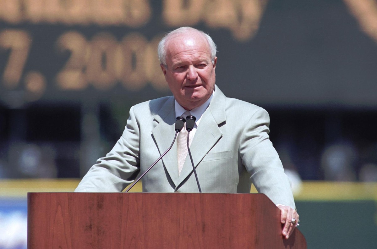 Loss of a legend Remembering Dave Niehaus, voice of Mariners KOMO