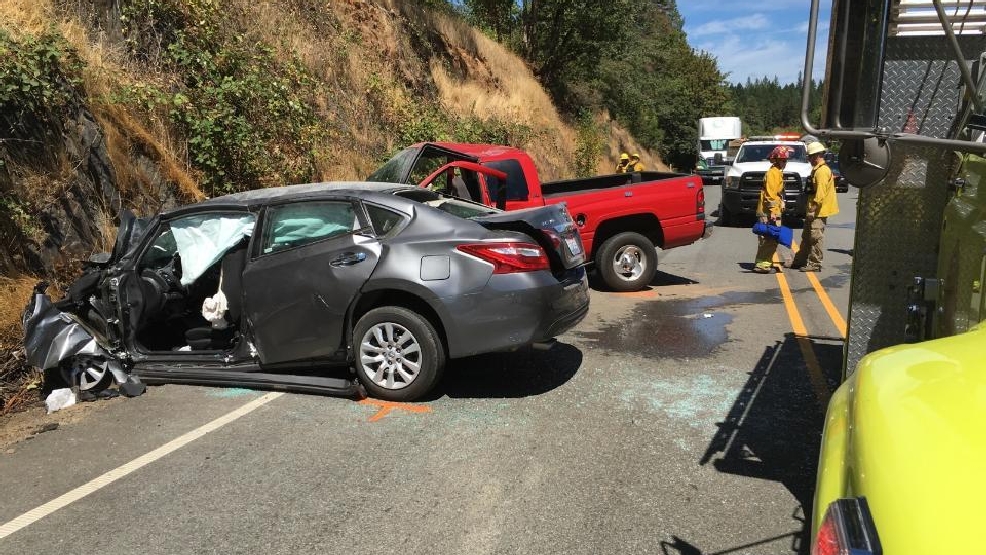 Car crash on Redwood Highway kills one, injures two more KTVL