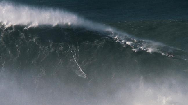 80-foot wave in Portugal gives Brazilian surfer world record