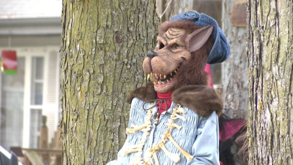 31 years of Halloween Ottumwa couple continues mustsee display KTVO