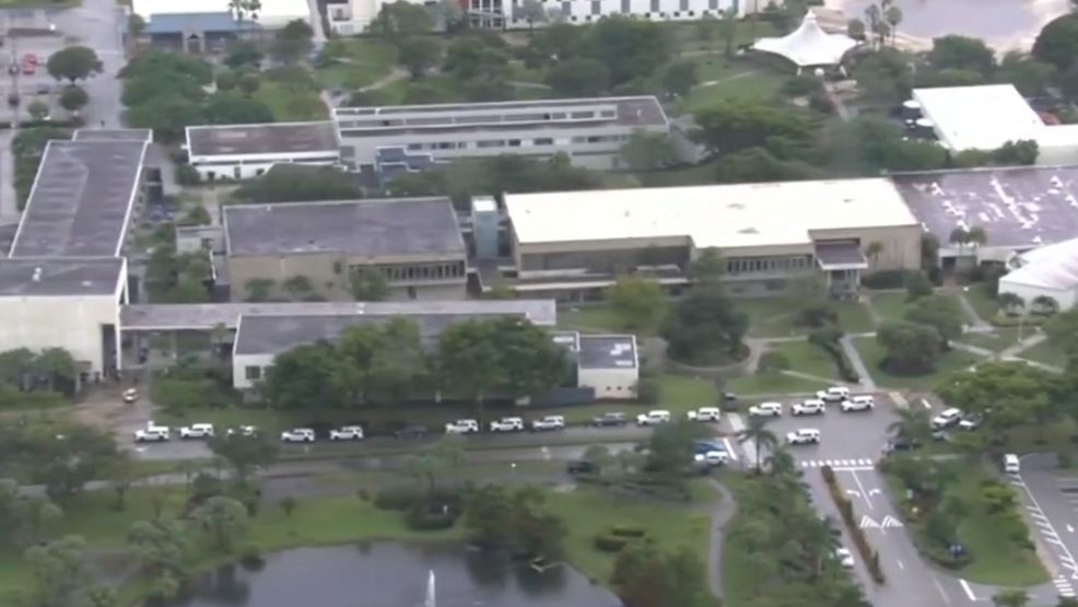 Broward College temporarily put on lockdown during police investigation WPEC