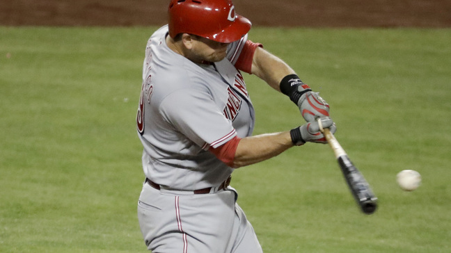 Reds acquire Matt Harvey from Mets for Devin Mesoraco