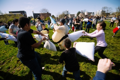 Photos Feathers Fly At The Seattle Pillow Fight Seattle Refined