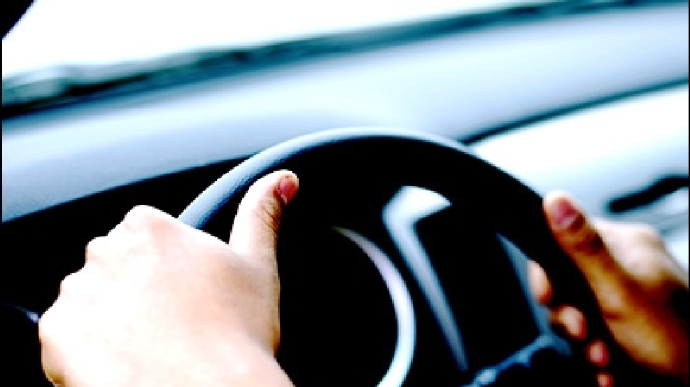 120508_steering_wheel_1.jpg