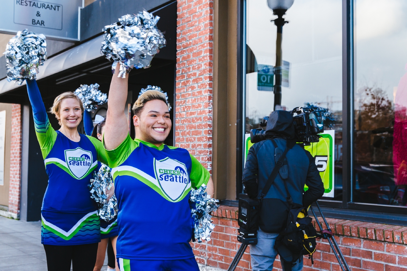 Photos Sun comes out, clothes come off at Seattle's Cupid Undie Run