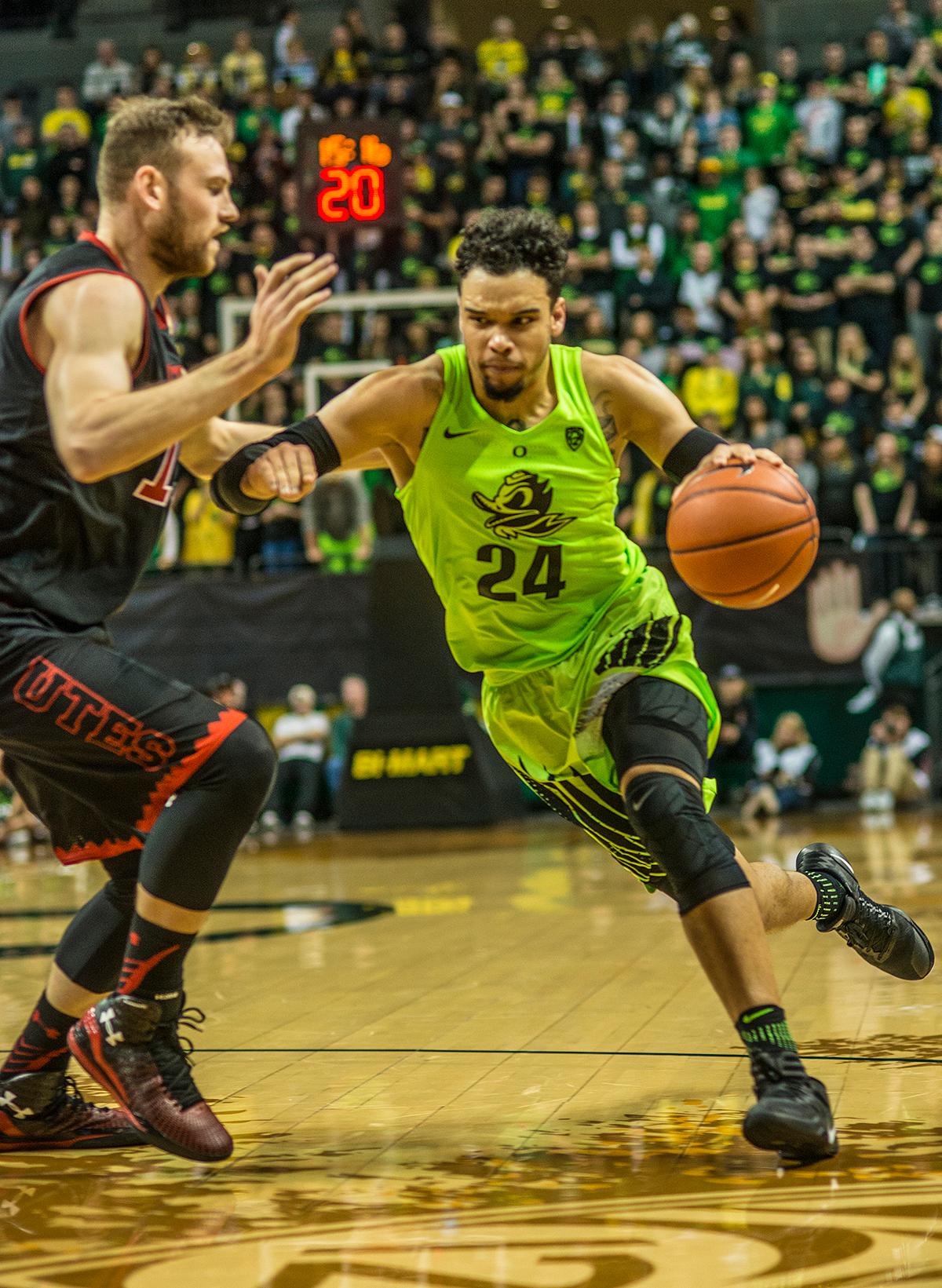 'Every month we've gotten better and better': No. 7 Oregon beats Utah 79-61 | KVAL