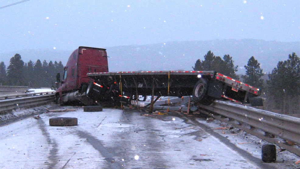 Westbound I 90 Reopens After Semi Crash Near Cle Elum Komo 6321