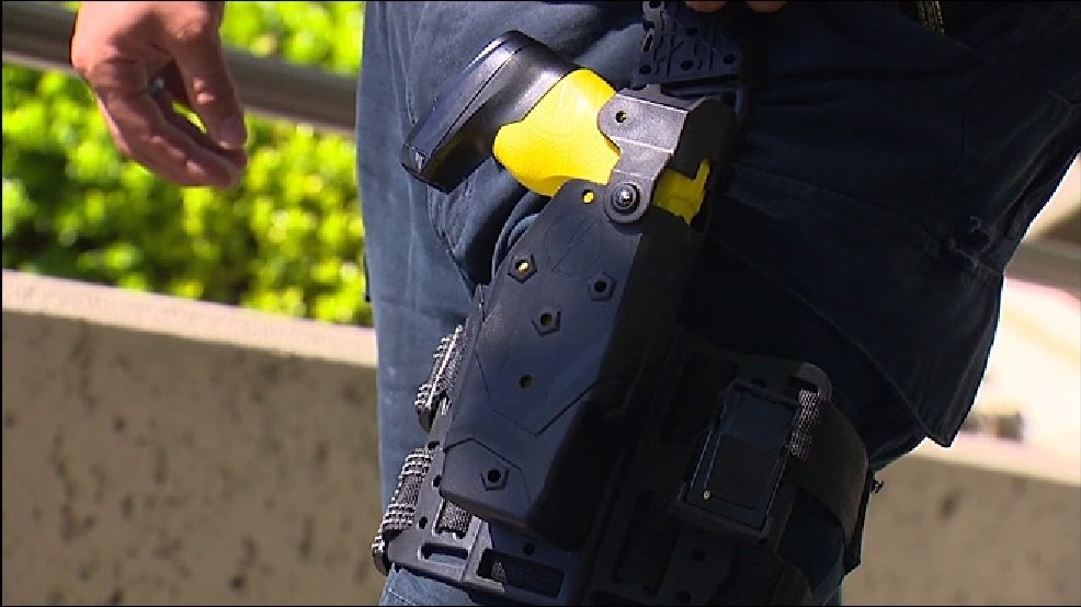 6581ff69-9744-40a5-90df-a819831c1c0f-140527_taser_big.jpg 6581ff69-9744-40a5-90df-a819831c1c0f-140527_taser_big.jpg