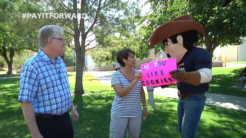 UTEP Students Get A Surprise Treat KFOX